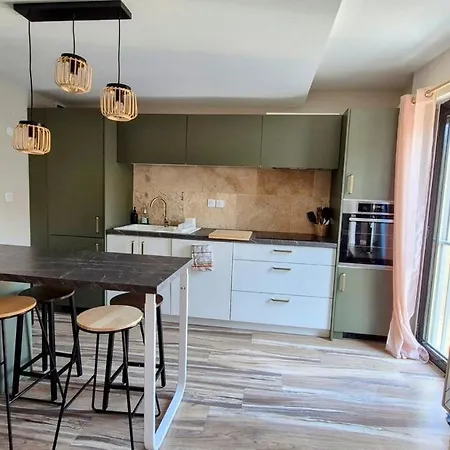 Carquediem - Close To Amenities *