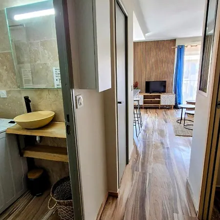 Carquediem - Close To Amenities *